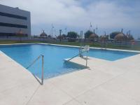Bazén v ubytování Apartamento Valle-Niza, Almayate, Vélez málaga, torre del mar ,2 dormitorios nebo v jeho okolí