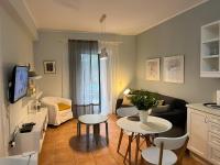 Posedenie v ubytovaní Barbati Bay Elegant Beach Apartments by Hotelius