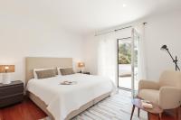 Posteľ alebo postele v izbe v ubytovaní Luxury Seaview Villa by Olala Homes