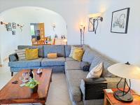 Posezení v ubytování Stunning Casa Nicole by Be Cherish
