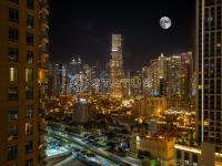 Nespecifikovaný výhled na destinaci Dubaj nebo výhled na město při pohledu z apartmánu