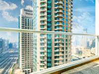 Nespecifikovaný výhled na destinaci Dubaj nebo výhled na město při pohledu z apartmánu