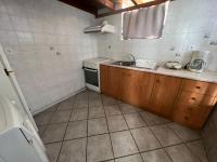 Kuchyňa alebo kuchynka v ubytovaní Athina Rooms