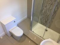 Koupelna v ubytování Essex House 3 Bedrooms Workstays UK
