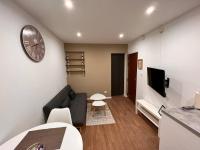 Telewizja i/lub zestaw kina domowego w obiekcie Arcueil 2P Moderne Proche RER B
