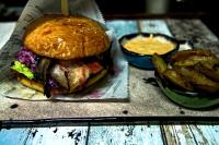 Comida en el departamento o alrededores