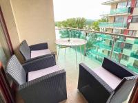 Balkón alebo terasa v ubytovaní Marina Panorama Apartment & Garage