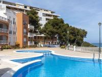 Bazén v ubytovaní Apartment Campille by Interhome alebo v jeho blízkosti