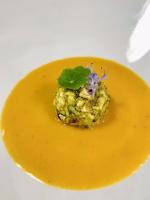 Jídlo v hotelu nebo okolí