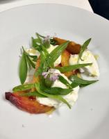 Jídlo v hotelu nebo okolí