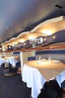 Ein Restaurant oder anderes Speiselokal in der Unterkunft Treasure Bay Casino &amp; Hotel-Adults Age 21 and Above 