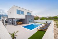 Bazén v ubytovaní Luxury Villa Noemi alebo v jeho blízkosti
