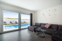 Bazén v ubytovaní Luxury Villa Noemi alebo v jeho blízkosti
