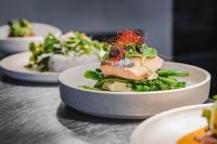 Jídlo v hotelu nebo okolí