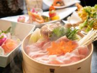ホテルの敷地内または近くでの食事または食べ物