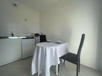 Plán poschodí v ubytovaní Appartement cosy à 500m de la plage, parking, résidence sécurisée, proche commerces et restaurants - FR-1-246-651
