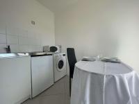 Plán poschodí v ubytovaní Appartement cosy à 500m de la plage, parking, résidence sécurisée, proche commerces et restaurants - FR-1-246-651
