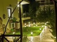 A garden outside Castle View Studios