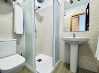 Koupelna v ubytování Apartamentos Turísticos Santo Rostro
