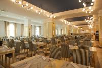 En restaurant eller et andet spisested på Dreams Sunny Beach Resort and Spa - Premium All Inclusive