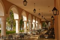 En restaurant eller et andet spisested på Dreams Sunny Beach Resort and Spa - Premium All Inclusive