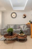 Posezení v ubytování City center One Bedroom apartment