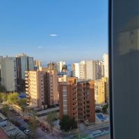 Nespecifikovaný výhled na destinaci Benidorm nebo výhled na město při pohledu z apartmánu