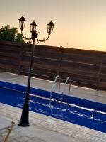Bazén v ubytování Sunset Villa nebo v jeho okolí