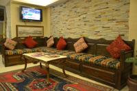 Posezení v ubytování Kaftan Hotel