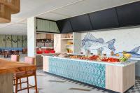 Еда / где поесть недалеко от курортного отеля