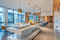 Jídlo v hotelu nebo okolí