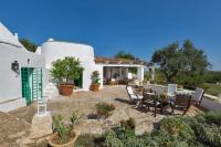 Vonkajšia záhrada v ubytovaní Trulli Il Cappero by Perle di Puglia