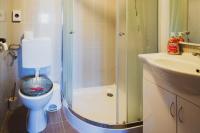 Koupelna v ubytování Soba i Apartman Đula