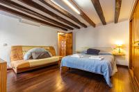 Postel nebo postele na pokoji v ubytování Townhouse La Fresqueta by homevillas360