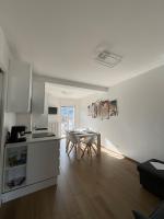 Kuchyňa alebo kuchynka v ubytovaní Settimo Cielo Apartment Aosta CIR 0199