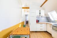 Kuchnia lub aneks kuchenny w obiekcie Lovely apartment Paris Saint-Lazare Opéra