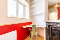 Kuchnia lub aneks kuchenny w obiekcie Lovely apartment Paris Saint-Lazare Opéra