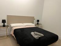 Postel nebo postele na pokoji v ubytování Luxury10 Loft plaza mayor nooo