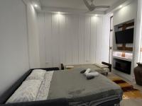 Postel nebo postele na pokoji v ubytování Luxury10 Loft plaza mayor nooo