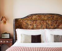 The Hotel Chelseaにあるベッド