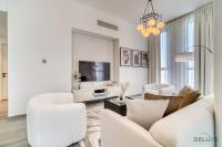 Posezení v ubytování Harmonious 2BR with Assistant Room at Mesk 1 Midtown Dubai Production City by Deluxe Holiday Homes