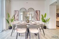 Půdorys ubytování Harmonious 2BR with Assistant Room at Mesk 1 Midtown Dubai Production City by Deluxe Holiday Homes