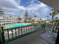 Bazén v ubytování Sunrise Apartment - Playa del Inglés nebo v jeho okolí