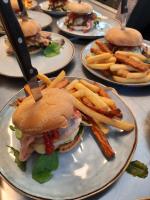 Jídlo v kempu nebo okolí