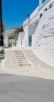 Půdorys ubytování Naxos Mountain Retreat - Tiny House Build on Rock