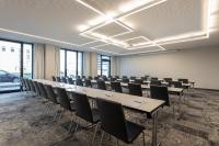 Novotel Duesseldorf Airportにあるビジネスエリアまたは会議室