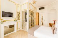Ein Bett oder Betten in einem Zimmer der Unterkunft Luxury 4 bedroom 4 bathroom Apartment - Louvre