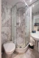A bathroom at Stay U-nique Apartments Urquinaona II