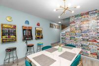 Retro - Arcade Home, Kids, Dogs, Grill, & Beach!の見取り図または間取り図