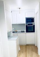 Kuhinja ili &#x10D;ajna kuhinja u objektu Elegant appartment/secured area